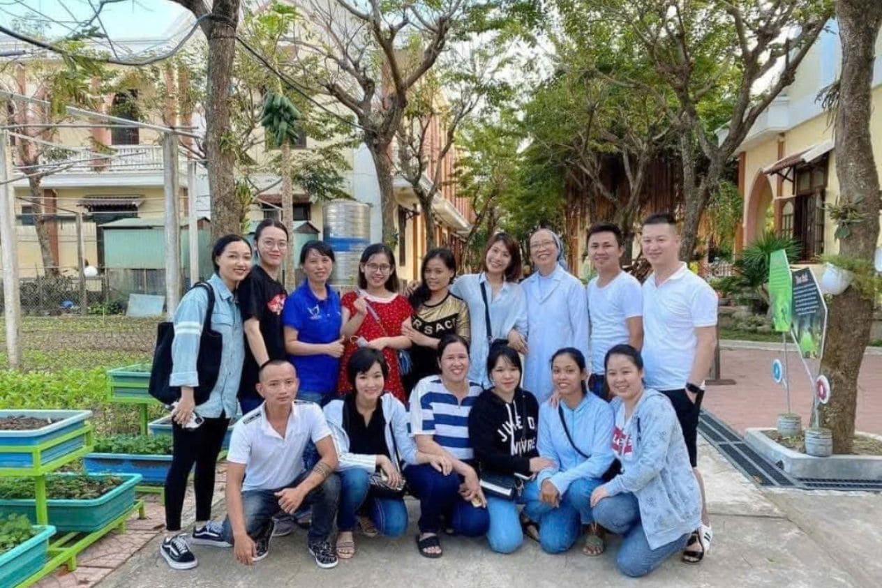 Những Mùa Hoa Trái Của Niềm Tin