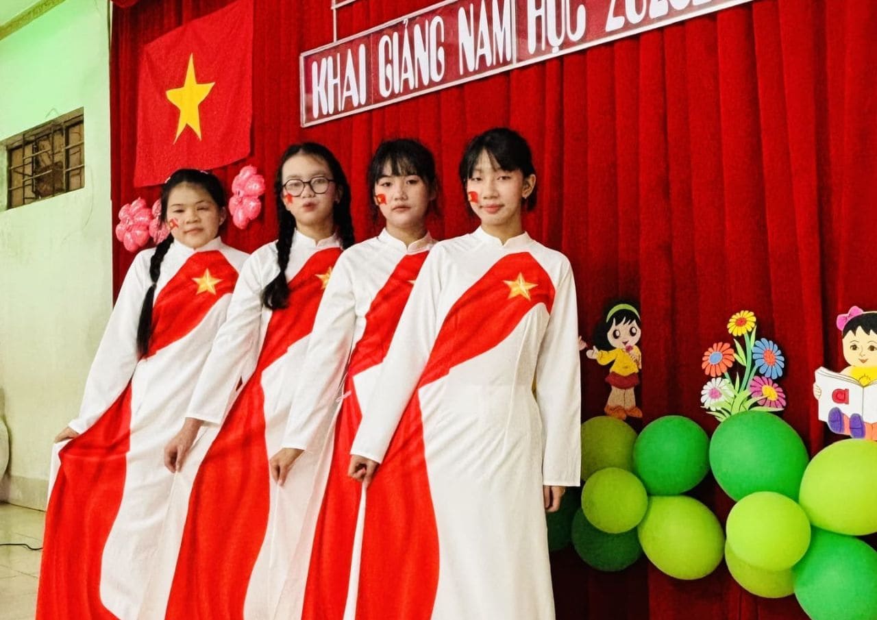 Khai Giảng