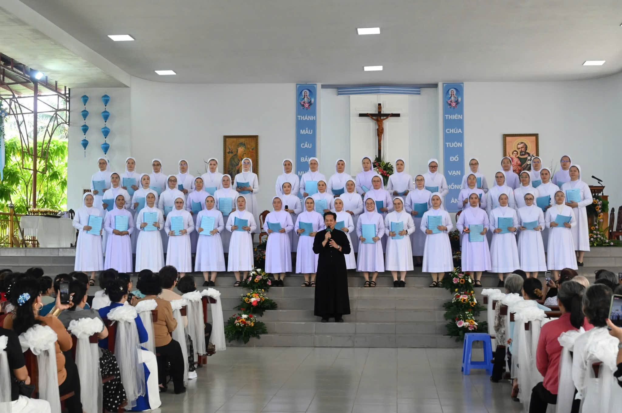 Hành Hương Về Bên Mẹ La Mã – Bến Tre