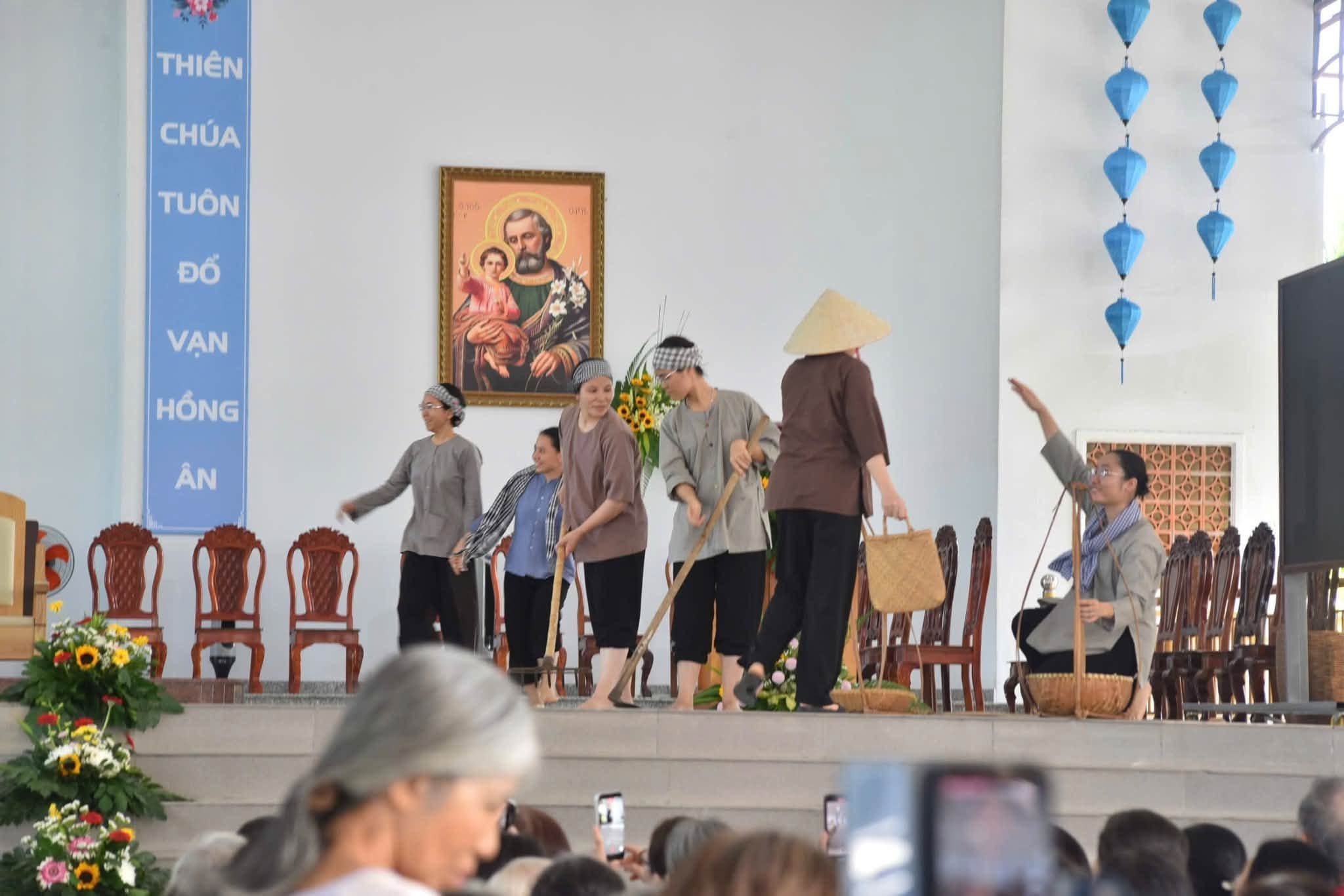 Hành Hương Về Bên Mẹ La Mã – Bến Tre