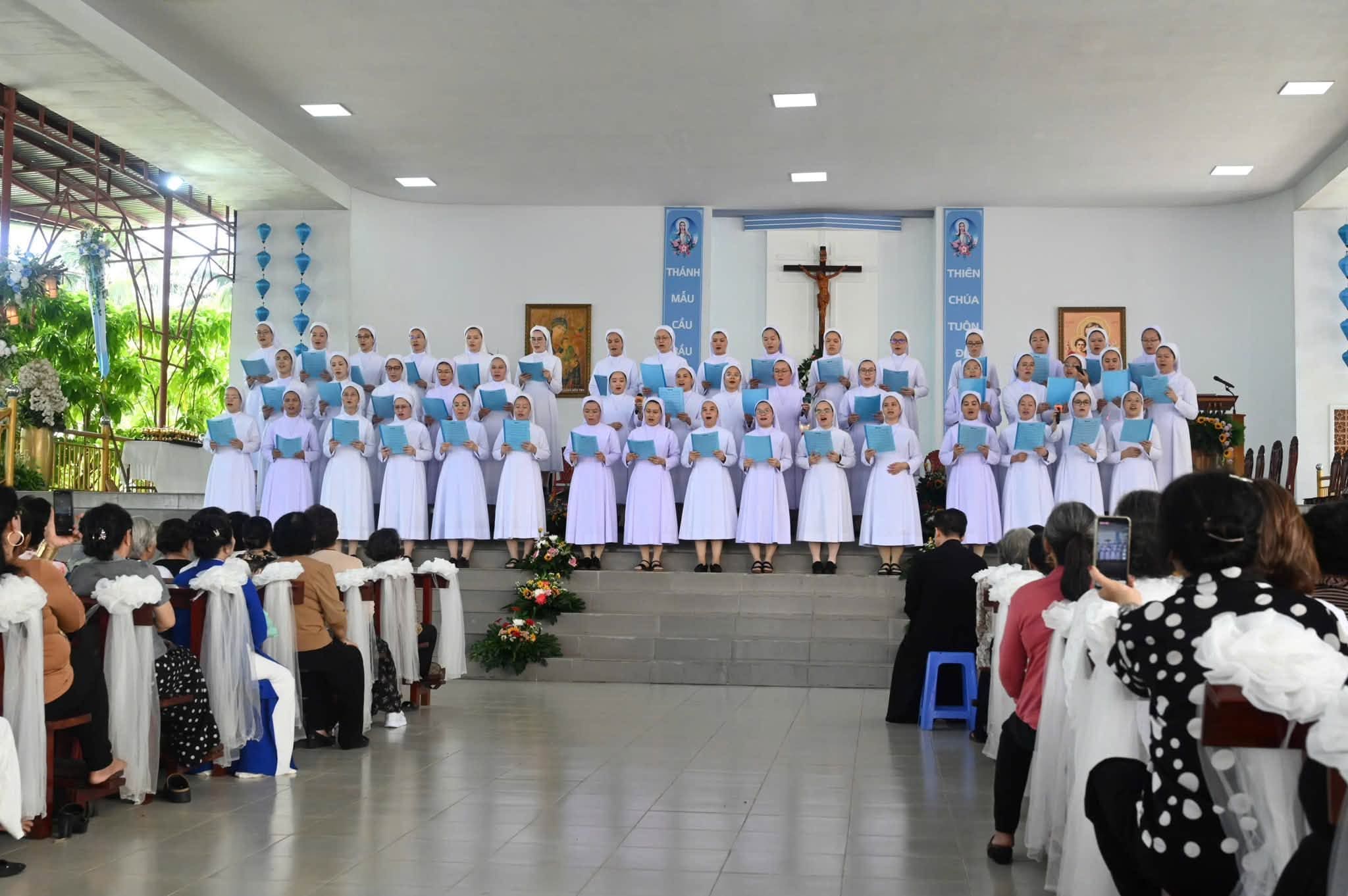 Hành Hương Về Bên Mẹ La Mã – Bến Tre