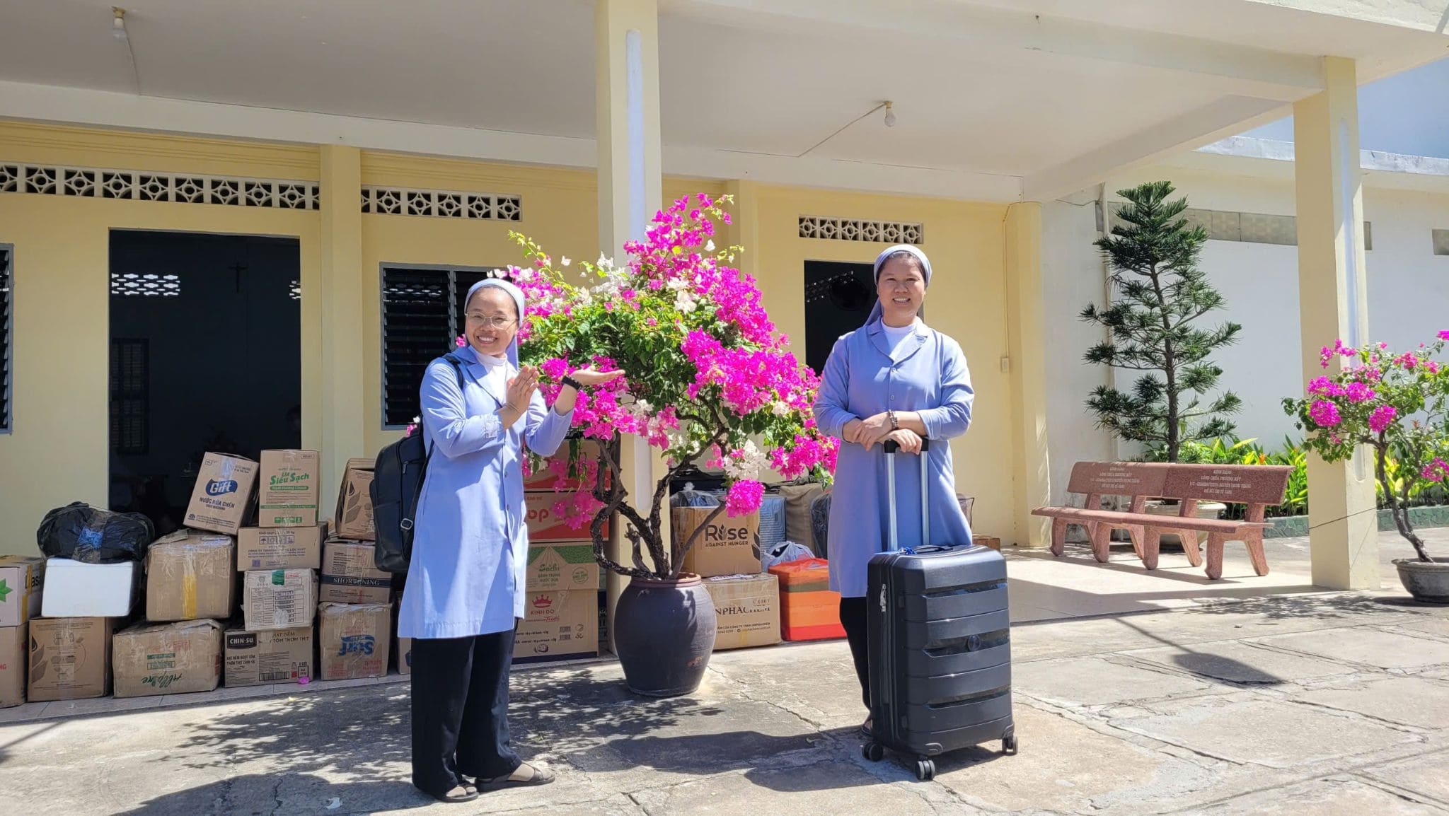 Lên Đường Trong Niềm Vui Tín Thác