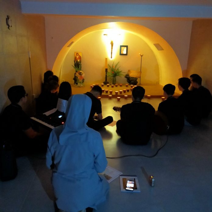 z5645559714922_618984a8b9a7dba244619882c6deb01c