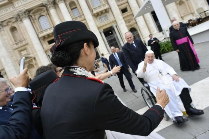 papa_francesco_militari