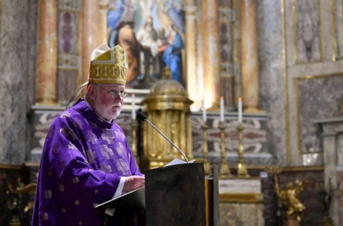archbishop_gallagher_celebrates_mass_at_the_church_of_the_gesu_vatican_media_divisione_foto