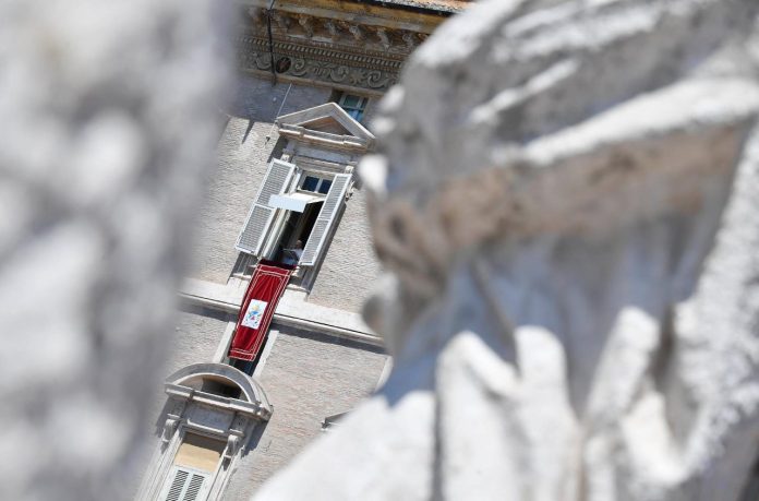 Papa-Leone-XIV-al-Regina-Caeli-di-domenica-25-maggio-a