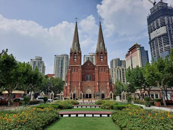 st._ignatius_cathedral_shanghai_2