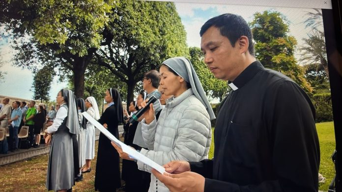 z6640024486535_6abf7d998b67f421cadb99121ee96541