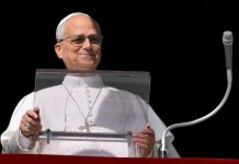 Kinh Truyền Tin Với Đức Thánh Cha: Tưởng Nhớ Các Tín Hữu Đã Qua Đời Là Hướng Đến Sự Sống Tương Lai, Không Đóng Kín Trong Quá Khứ